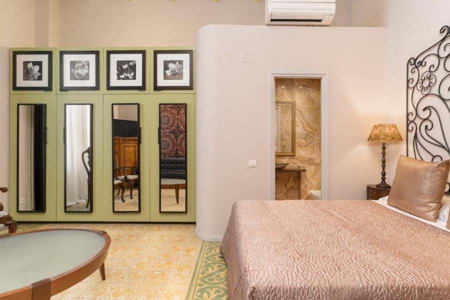 Aparthotel El Petit Palauet Canet De Mar Esterno foto