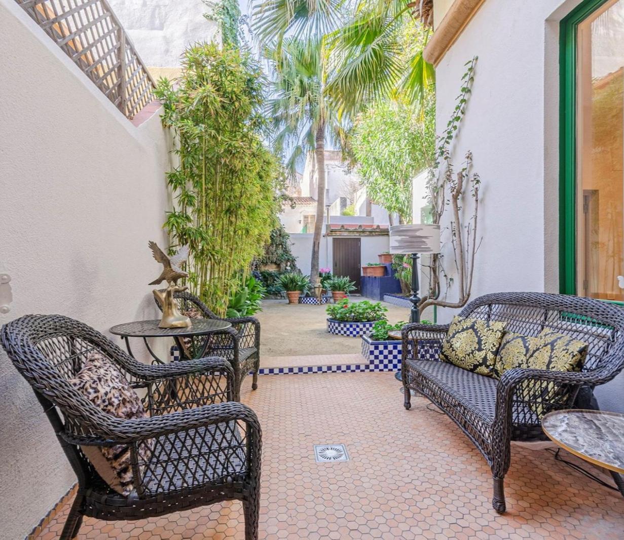 Aparthotel El Petit Palauet Canet De Mar Esterno foto