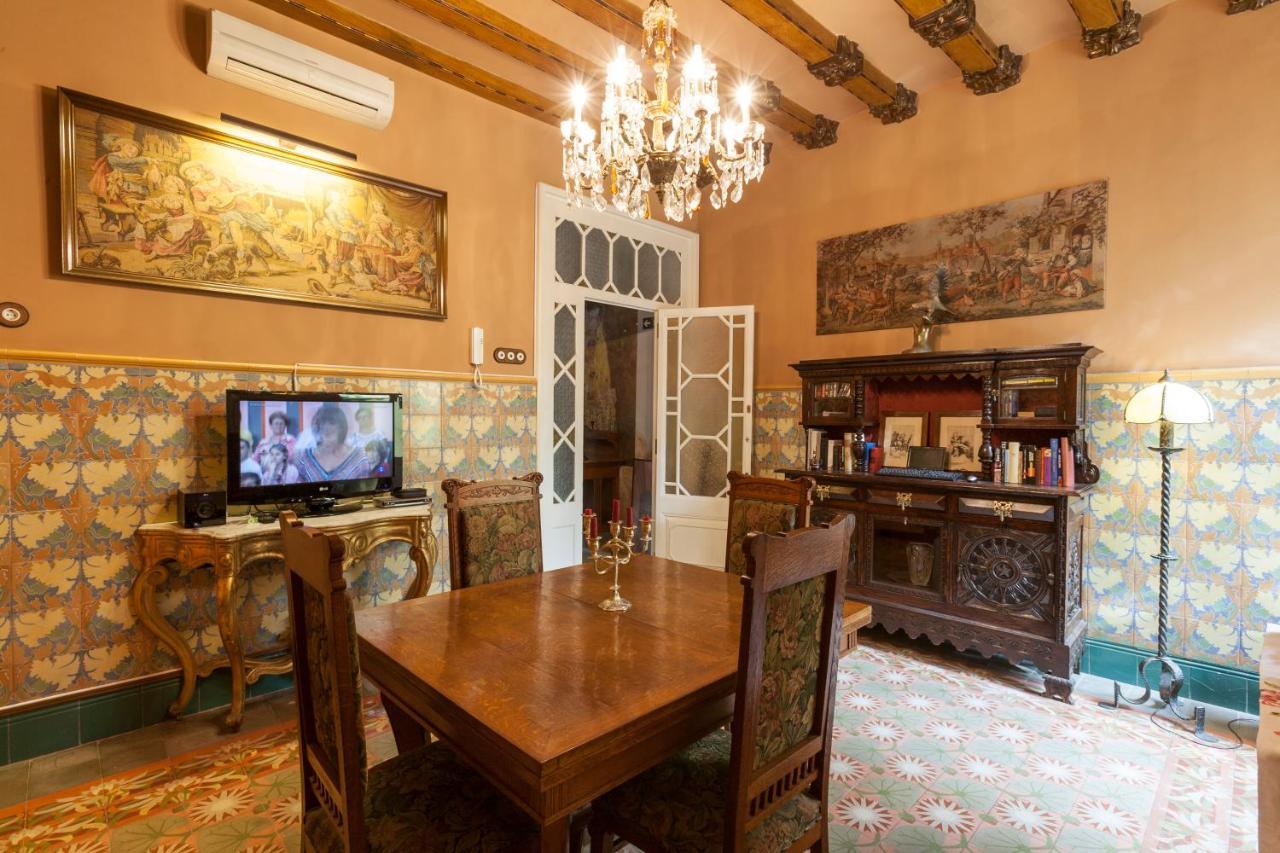 Aparthotel El Petit Palauet Canet De Mar Esterno foto